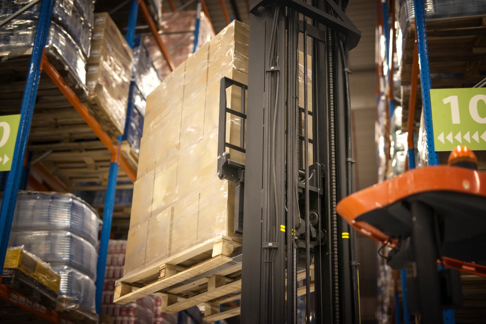 How Goods Freight Elevator is used in Manufacturing Units
